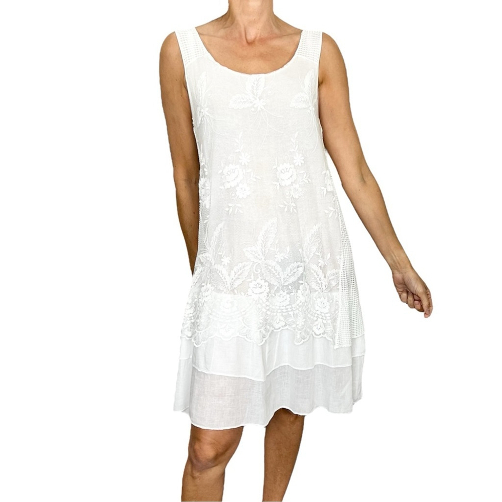 Frocella Italy white tiered embroidered mesh overlay  dress OS flawed